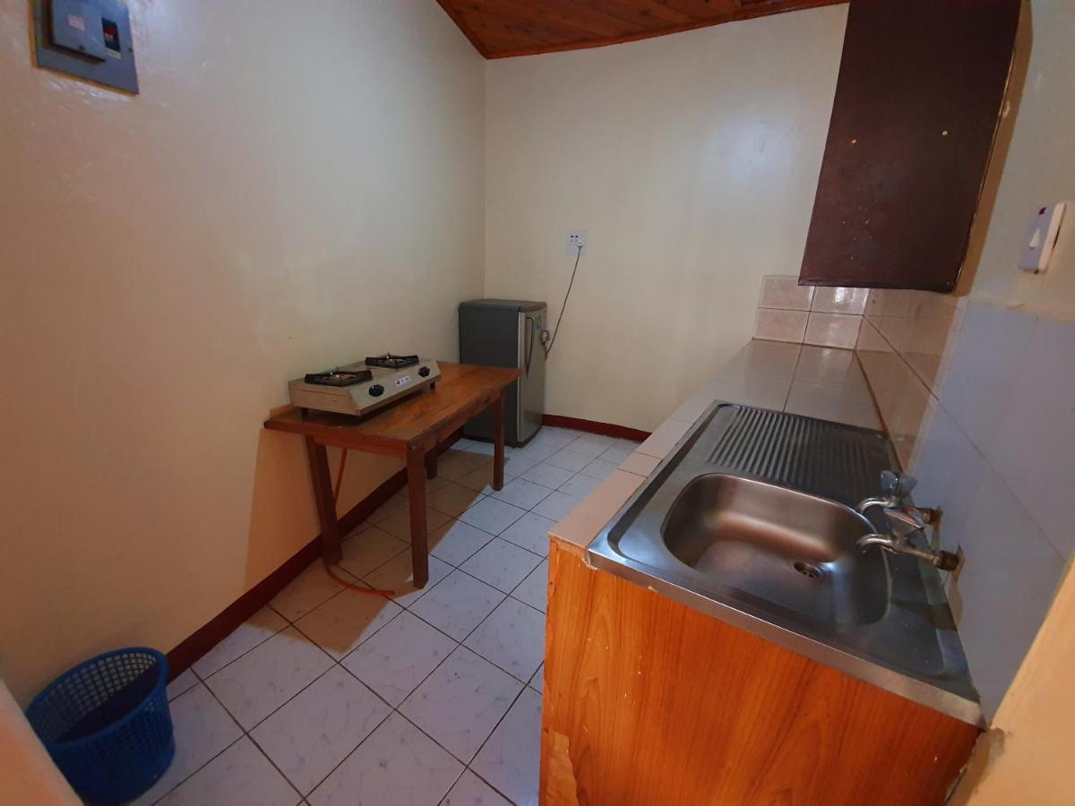 Annas Bed And Breakfast เอนเทบเบ้ ภายนอก รูปภาพ